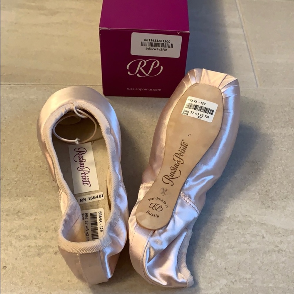 Russian Pointe Shoes - Picture 2 of 2